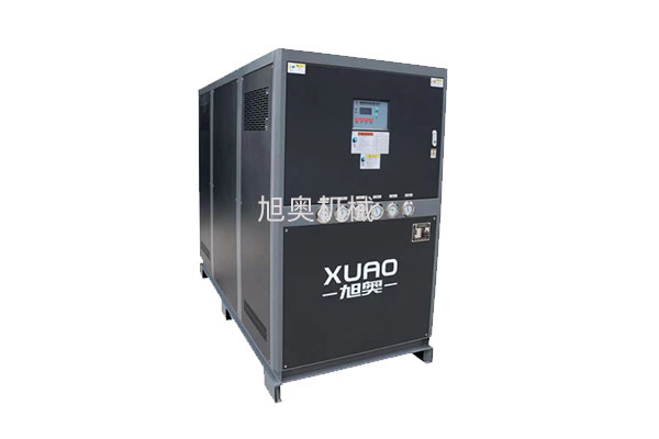 水冷式冷水機